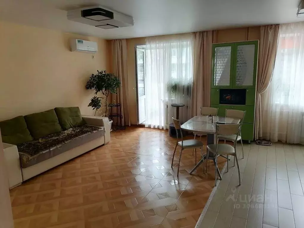 3-к кв. Еврейская автономная область, Биробиджан Советская ул., 78А ... - Фото 0