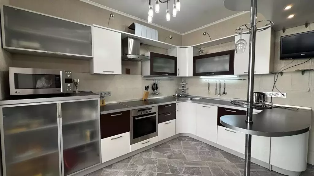 3-к кв. Хакасия, Абакан ул. Некрасова, 23А (138.0 м) - Фото 1