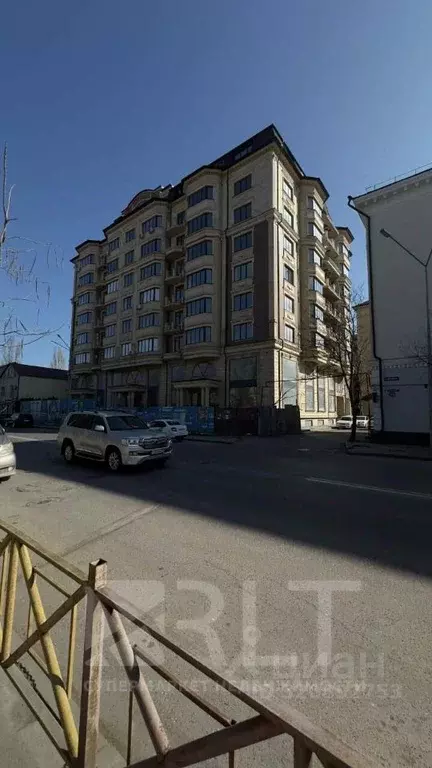 3-к кв. Дагестан, Махачкала ул. Дахадаева, 71 (150.0 м) - Фото 1