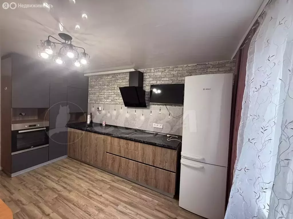 3-комнатная квартира: Тюмень, улица Клары Цеткин, 29к3 (99 м) - Фото 2