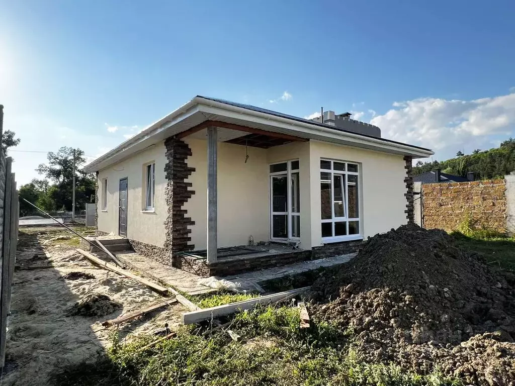 Дом в Крым, Симферопольский район, Добровское с/пос, с. Пионерское  ... - Фото 2