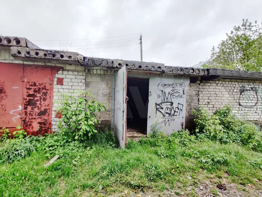 Гараж в фокинском районе. Гаражи Брянск. Чкалова 3 Брянск Фокинский район.