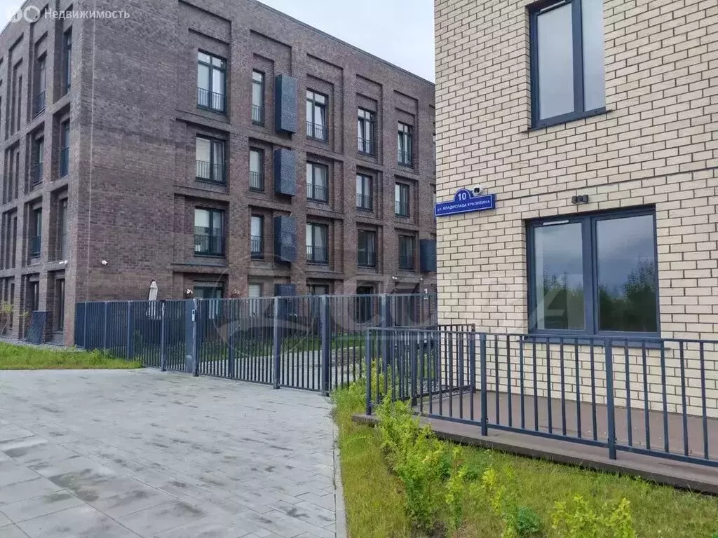 1-комнатная квартира: Тюмень, улица Владислава Крапивина, 10 (41 м) - Фото 2