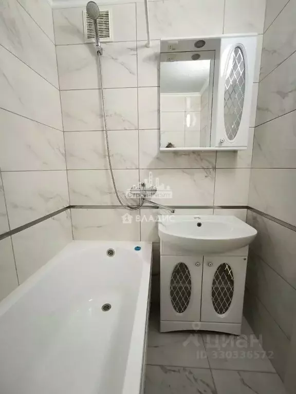 3-к кв. Крым, Керчь ул. Кирова, 111 (72.0 м) - Фото 1