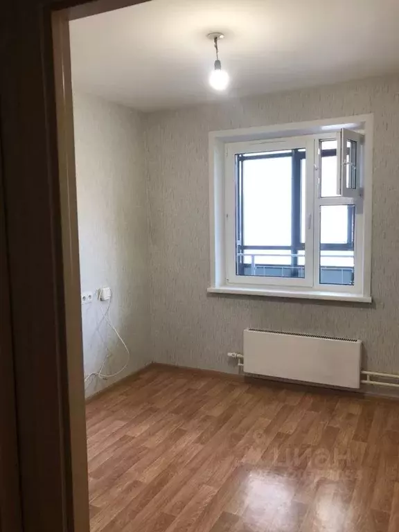 1-к кв. Красноярский край, Красноярск ул. Апрельская, 5 (42.0 м) - Фото 0