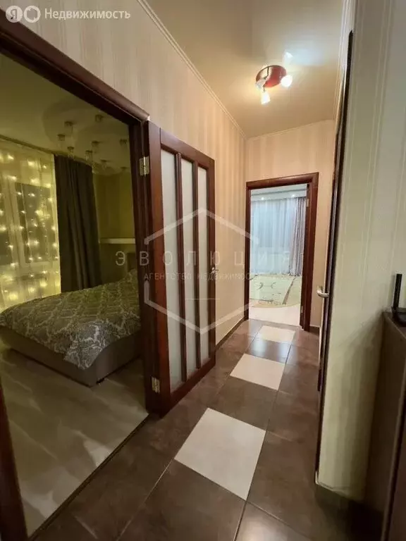 2-комнатная квартира: Калининград, Юбилейная улица, 8 (55 м) - Фото 2