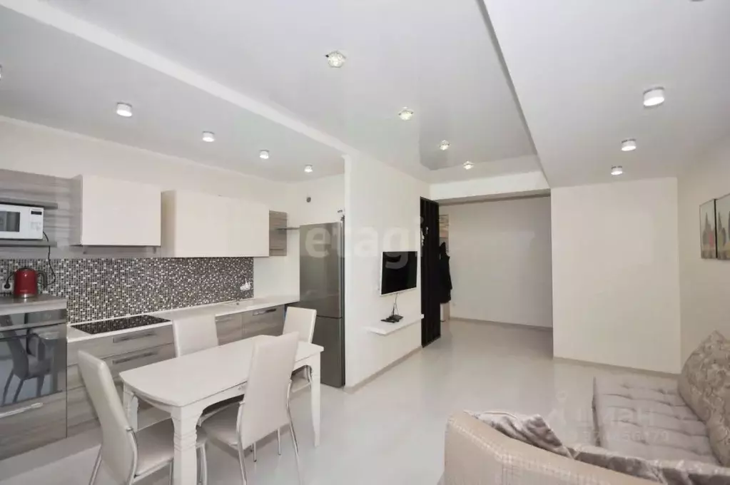 3-к кв. Сахалинская область, Южно-Сахалинск Комсомольская ул., 293А ... - Фото 2