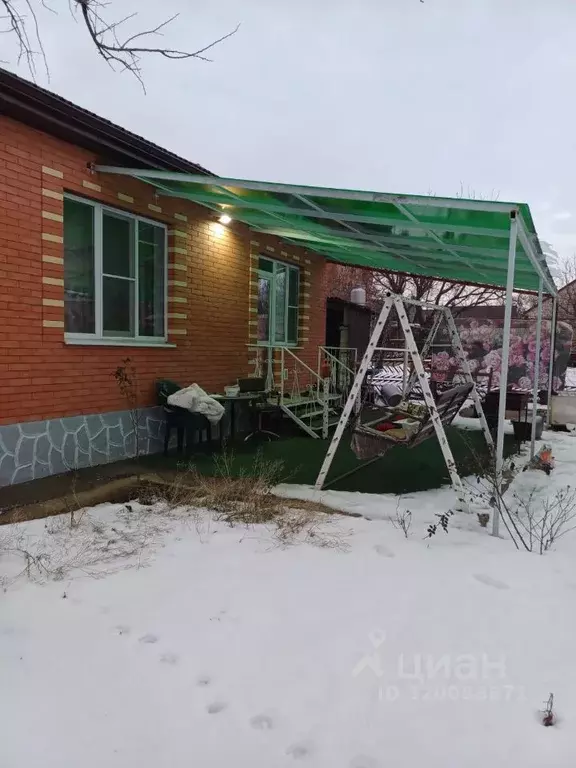 Дом в Ростовская область, Батайск Труд ДНТ, 6-я линия (100 м) - Фото 0
