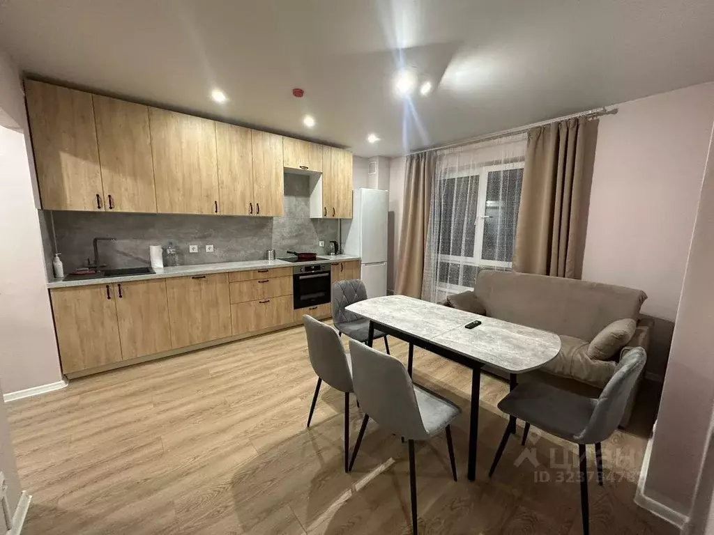 3-к кв. Москва Кавказский бул., 51к1 (50.0 м) - Фото 0