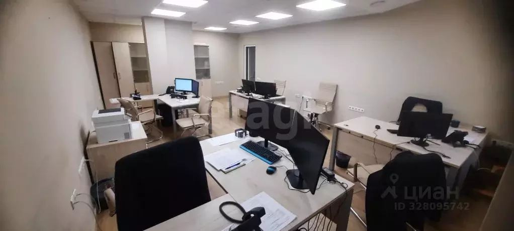 Офис в Крым, Симферополь ул. Комсомольская (36 м) - Фото 2