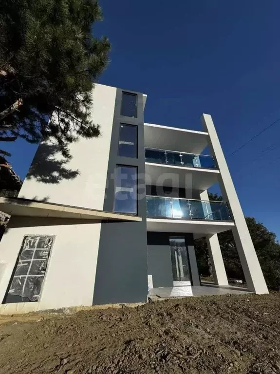 Дом в Крым, Ялта ш. Южнобережное, 73 (584 м) - Фото 1