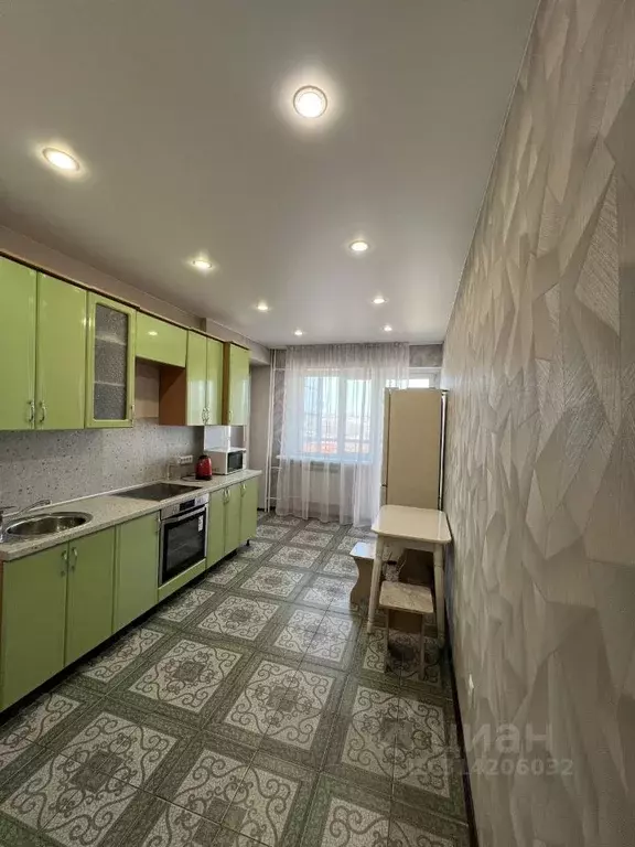 2-к кв. Иркутская область, Иркутск Советская ул., 170 (74.3 м) - Фото 0