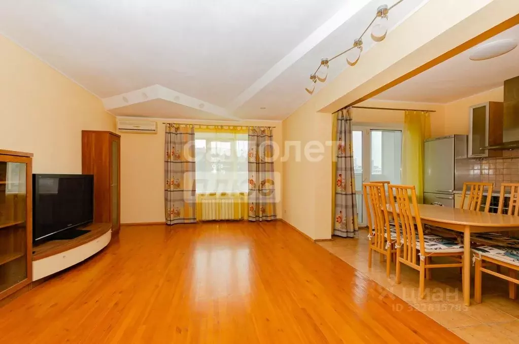 3-к кв. Челябинская область, Челябинск ул. Чичерина, 23 (90.0 м) - Фото 1