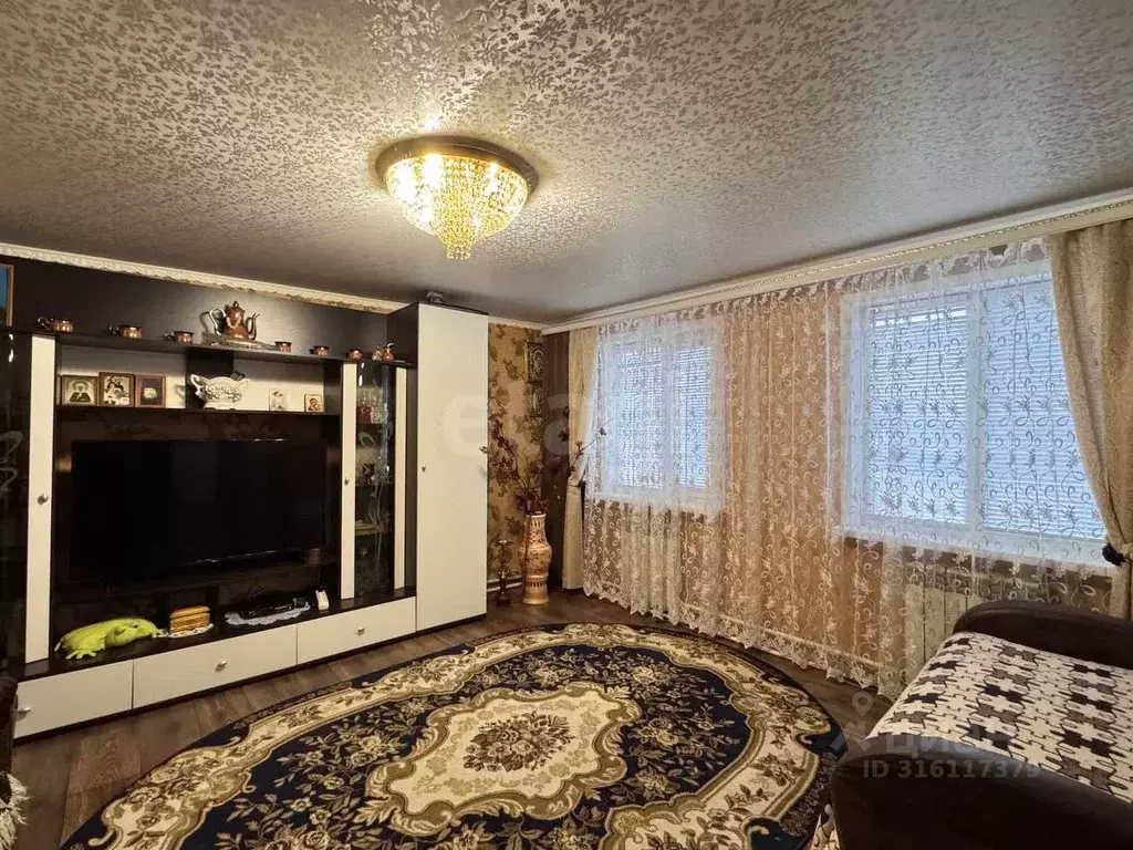 Дом в Мордовия, Ковылкинский район, Токмовское с/пос, с. Токмово ул. ... - Фото 1