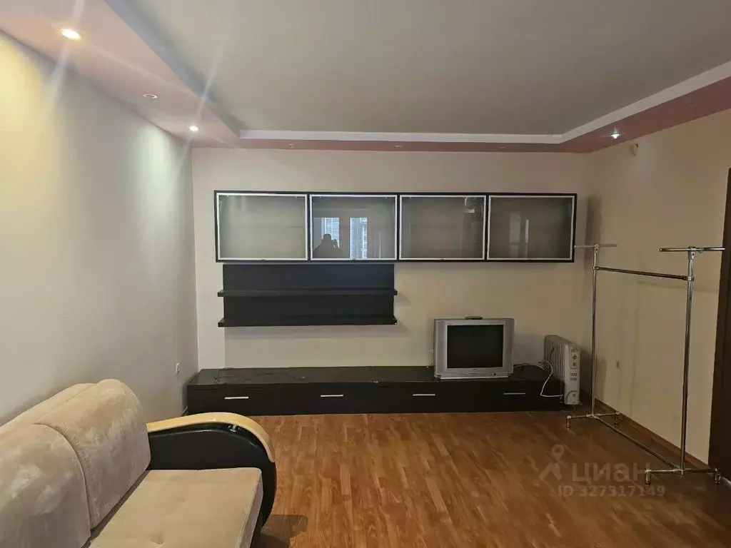 2-к кв. Оренбургская область, Оренбург ул. 60 лет Октября, 23/1 (52.0 ... - Фото 1