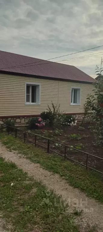 Дом в Липецкая область, Данков Школьная ул., 10 (99 м) - Фото 0