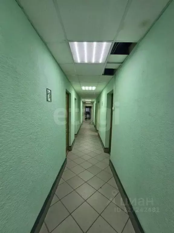 Помещение свободного назначения в Ямало-Ненецкий АО, Новый Уренгой ул. ... - Фото 1