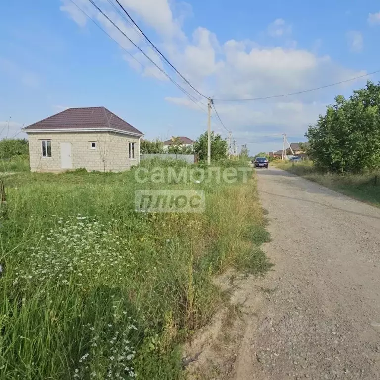 Дом в Краснодарский край, Абинский район, Ахтырское городское ... - Фото 0