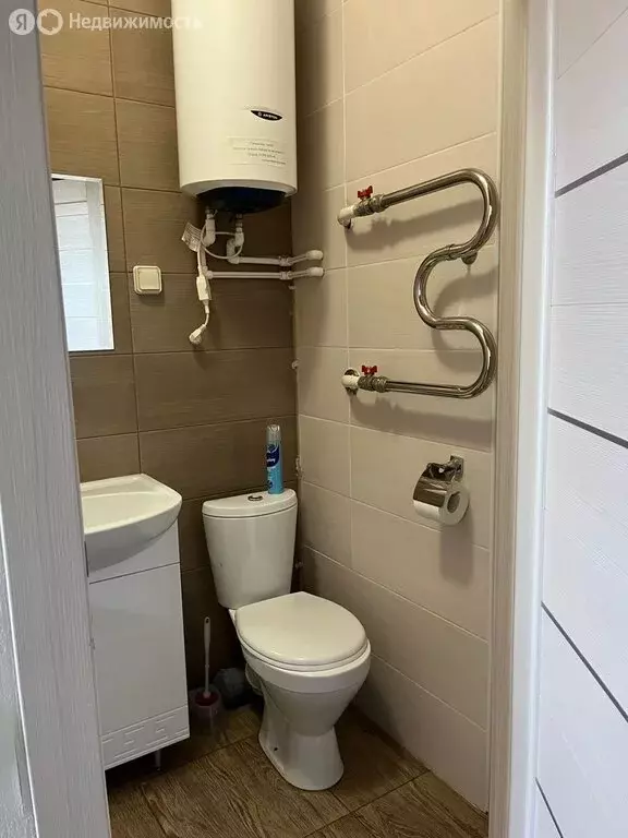 Квартира-студия: Красноярск, улица Партизана Железняка, 40Б (16.8 м) - Фото 1