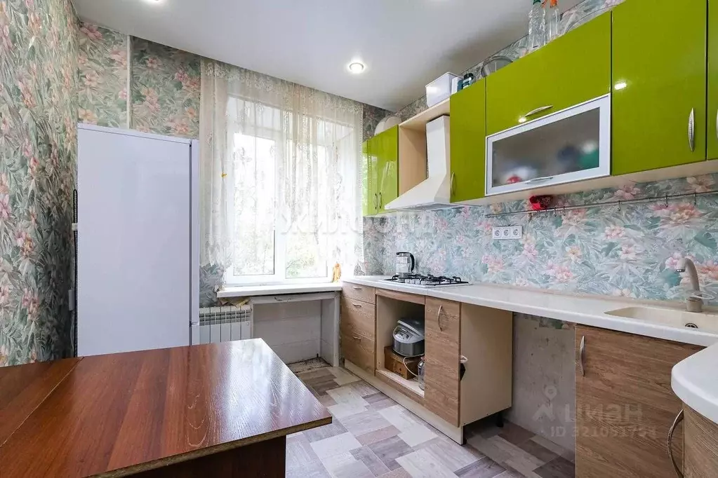 4-к кв. Новосибирская область, Новосибирск ул. Серафимовича, 1/1 (85.0 ... - Фото 2