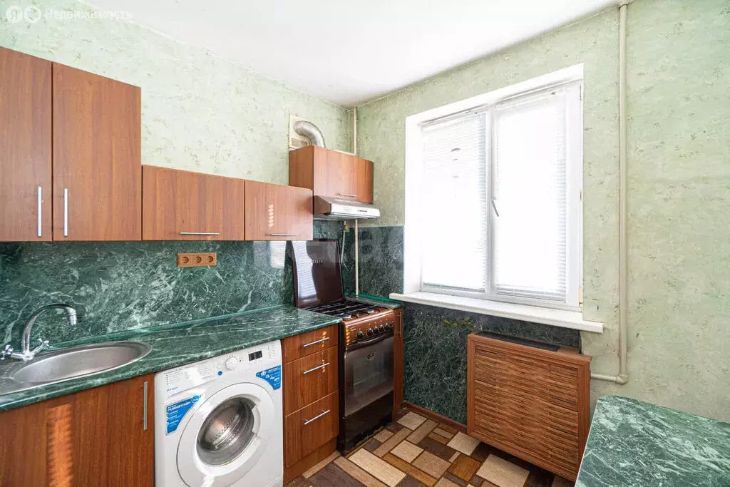 4-комнатная квартира: Севастополь, улица Правды, 29 (61.8 м) - Фото 0