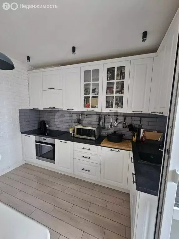 3-комнатная квартира: Оренбург, улица Поляничко, 8 (81.9 м) - Фото 2