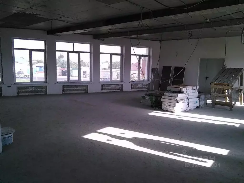 Помещение свободного назначения в Краснодарский край, Краснодар Новый ... - Фото 0