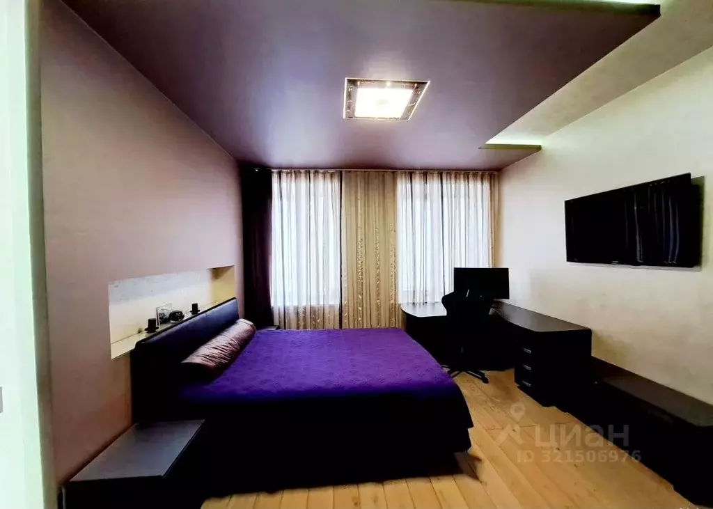 3-к кв. Омская область, Омск Старгород мкр, ул. Тютчева, 4 (133.0 м) - Фото 1