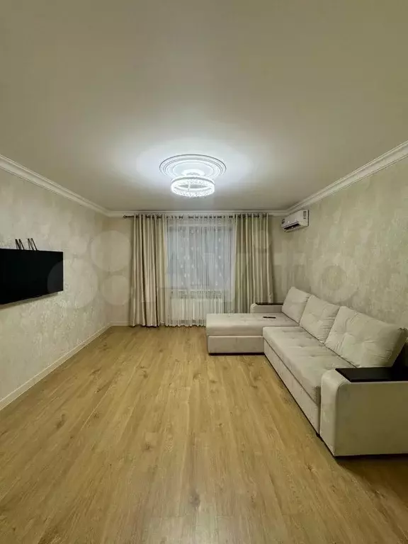 3-к. квартира, 120 м, 2/10 эт. - Фото 0