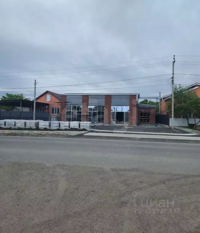 Помещение свободного назначения в Адыгея, Майкопский район, Кировское ... - Фото 1