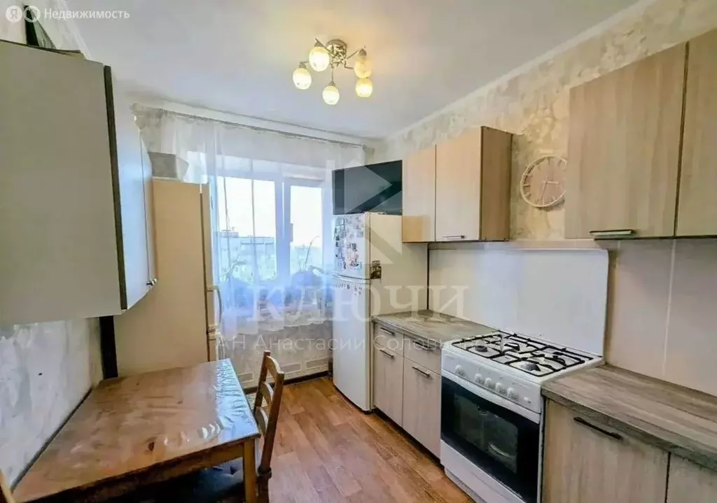 3-комнатная квартира: Белгород, 10-й микрорайон, Спортивная улица, 1 ... - Фото 2