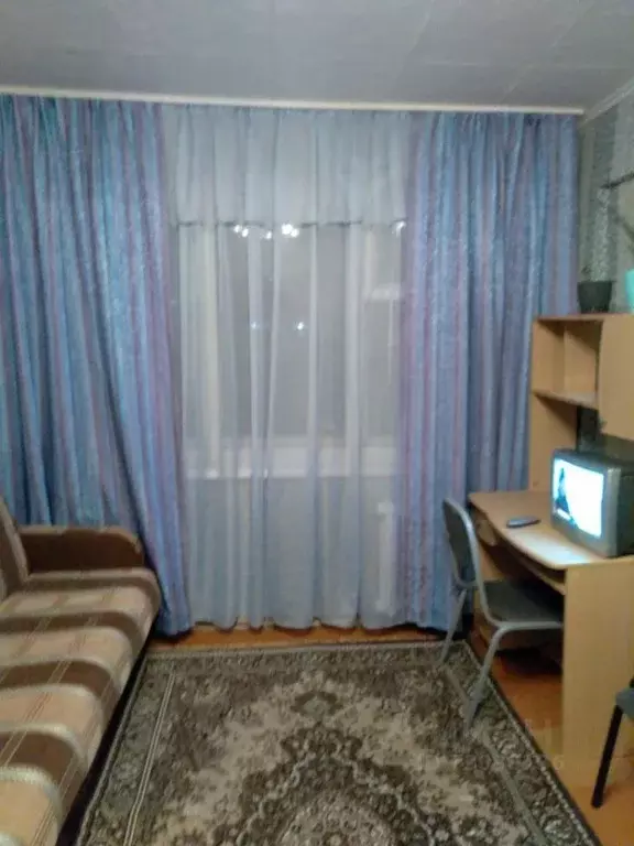 Комната Омская область, Омск ул. Лукашевича, 10А - Фото 0