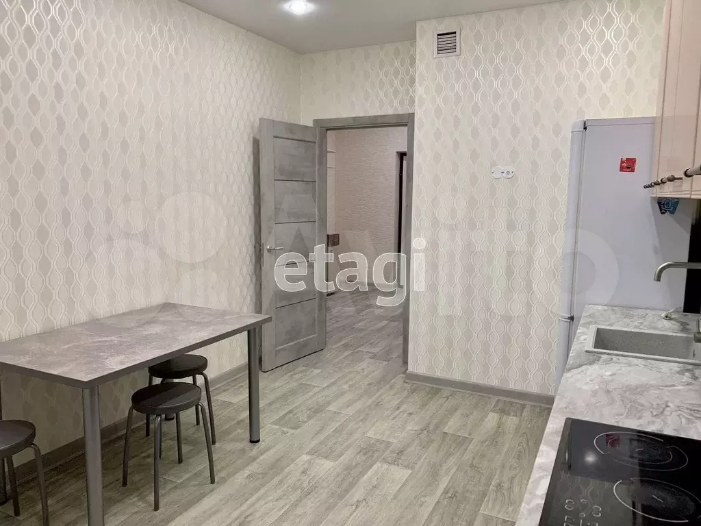 1-к. квартира, 40 м, 7/17 эт. - Фото 1