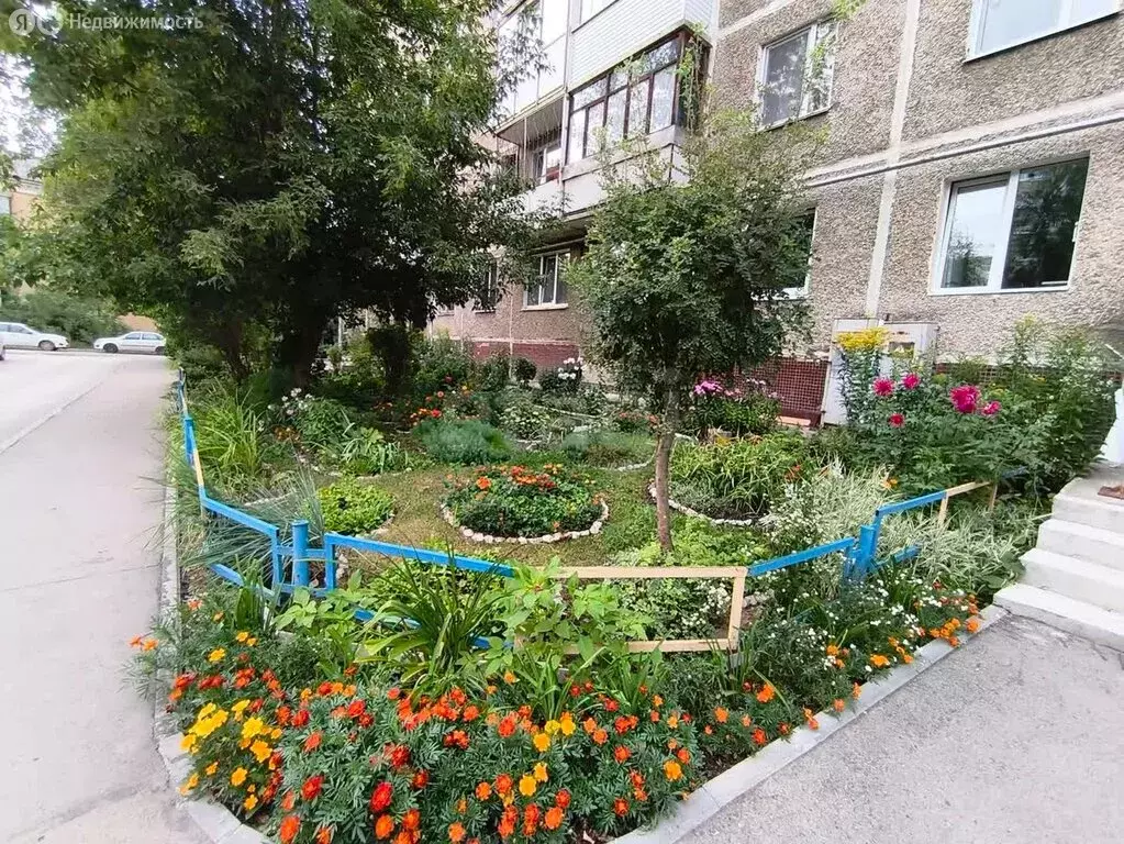 3-комнатная квартира: Пермь, улица Желябова, 17 (60 м) - Фото 0