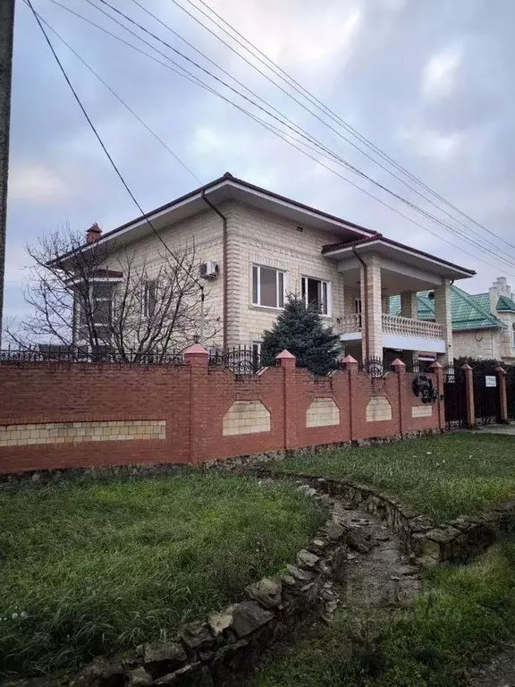 Дом в Краснодарский край, Павловская ст-ца ул. Содружества, 52 (373 м) - Фото 2