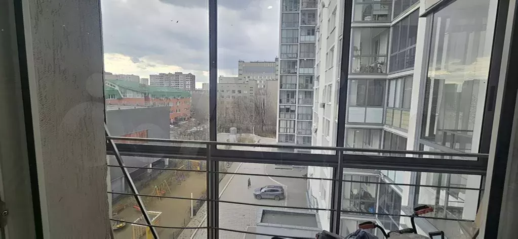 1-к кв. Свердловская область, Екатеринбург ул. Фурманова, 103 (53.0 м) - Фото 0
