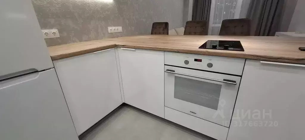 2-к кв. Приморский край, Артем ул. Острякова, 37А (60.0 м) - Фото 0
