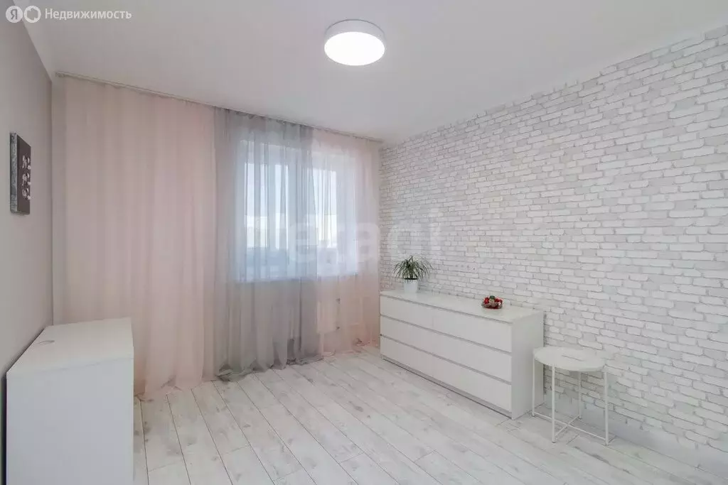 1-комнатная квартира: Тюмень, улица Дмитрия Менделеева, 2 (36.2 м) - Фото 1