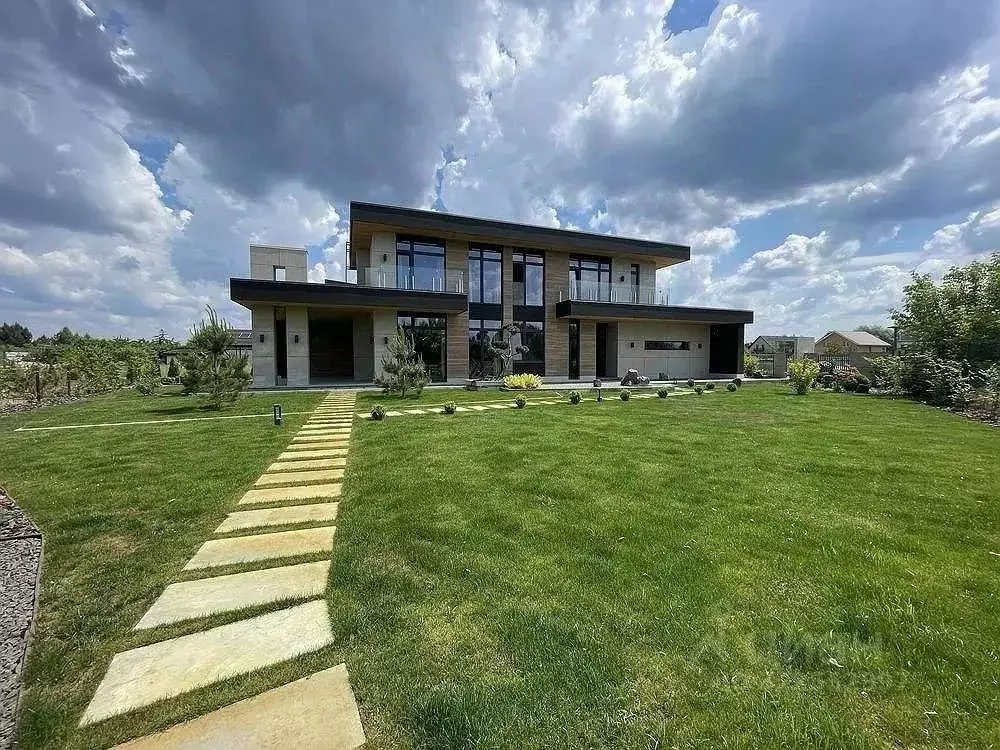 Дом в Краснодарский край, Сочи городской округ, с. Веселое  (260 м) - Фото 0