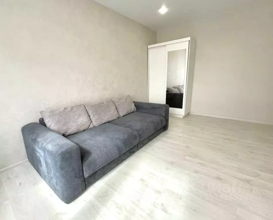 2-к кв. Татарстан, Казань ул. Рашида Нежметдинова, 11 (55.0 м) - Фото 0