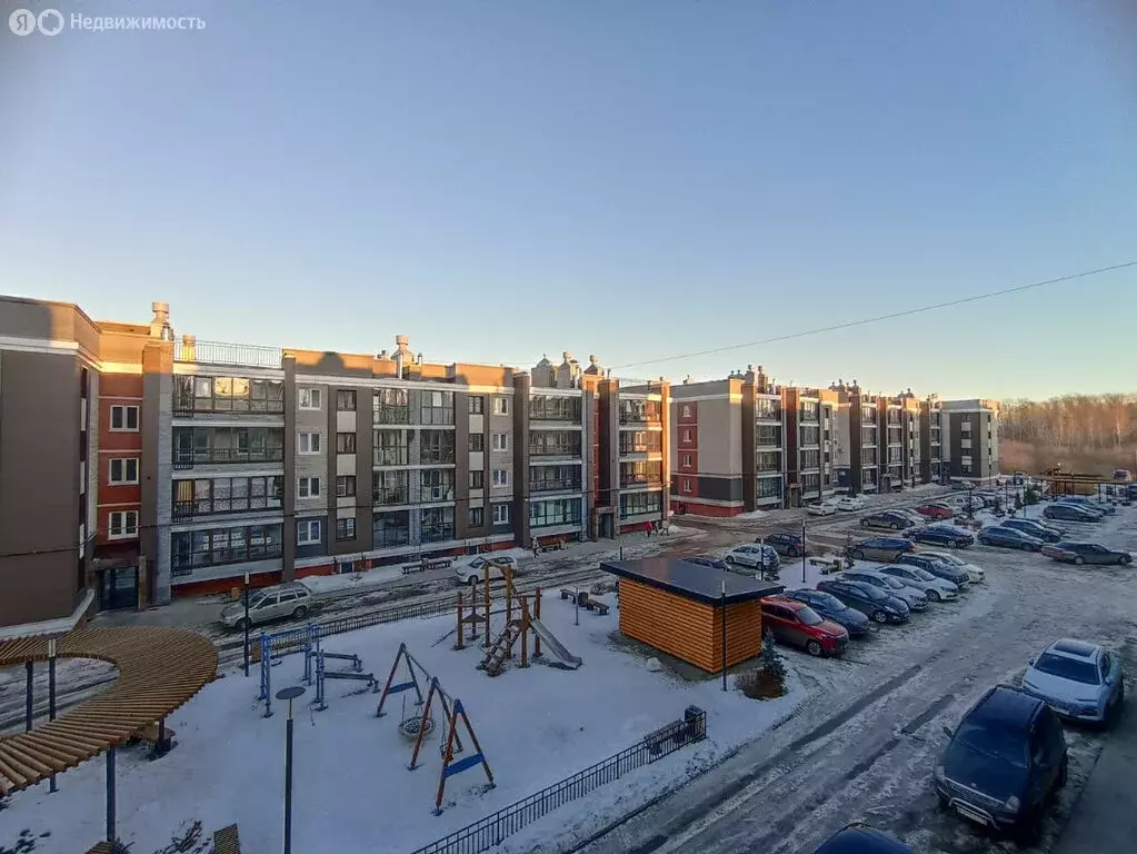 3-комнатная квартира: Киров, Заповедная улица, 5А (55.2 м) - Фото 0