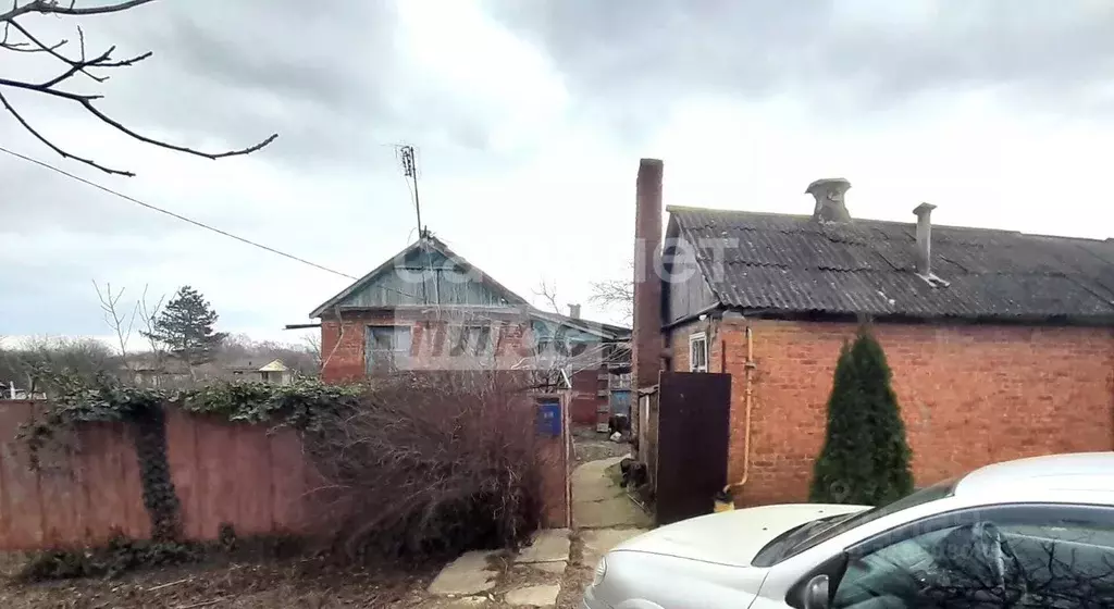 Дом в Краснодарский край, Абинский район, Ахтырское городское ... - Фото 0