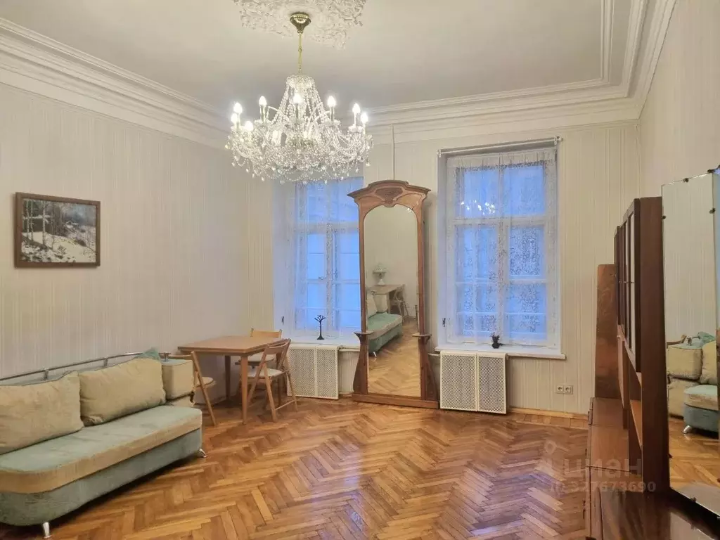 2-к кв. Санкт-Петербург 1-я Васильевского острова линия, 18/2 (63.9 м) - Фото 1