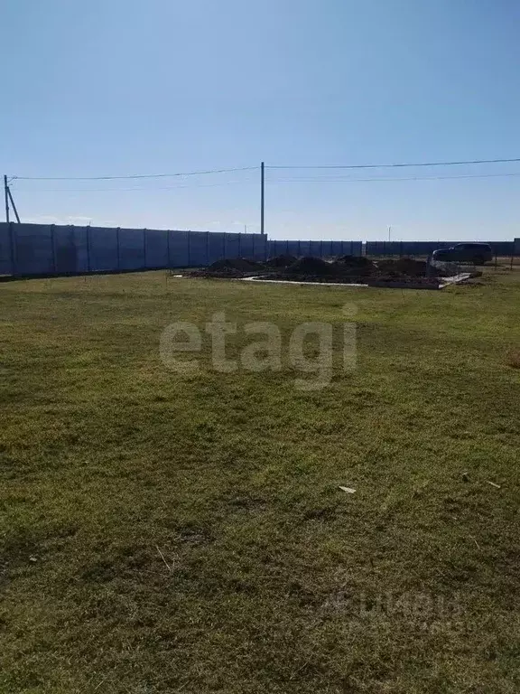 Участок в Крым, Сакский район, с. Молочное ул. Объездная, 2 (8.0 сот.) - Фото 1