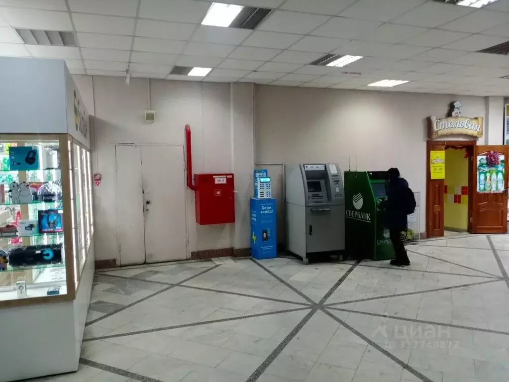 Помещение свободного назначения в Омская область, Омск просп. ... - Фото 1