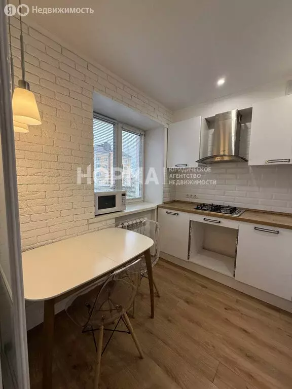 2-комнатная квартира: Октябрьский, улица Островского, 19 (42.7 м) - Фото 2