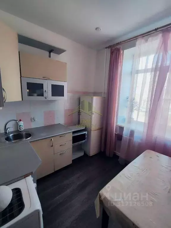 3-к кв. Бурятия, Улан-Удэ Октябрьская ул., 26 (65.8 м) - Фото 1