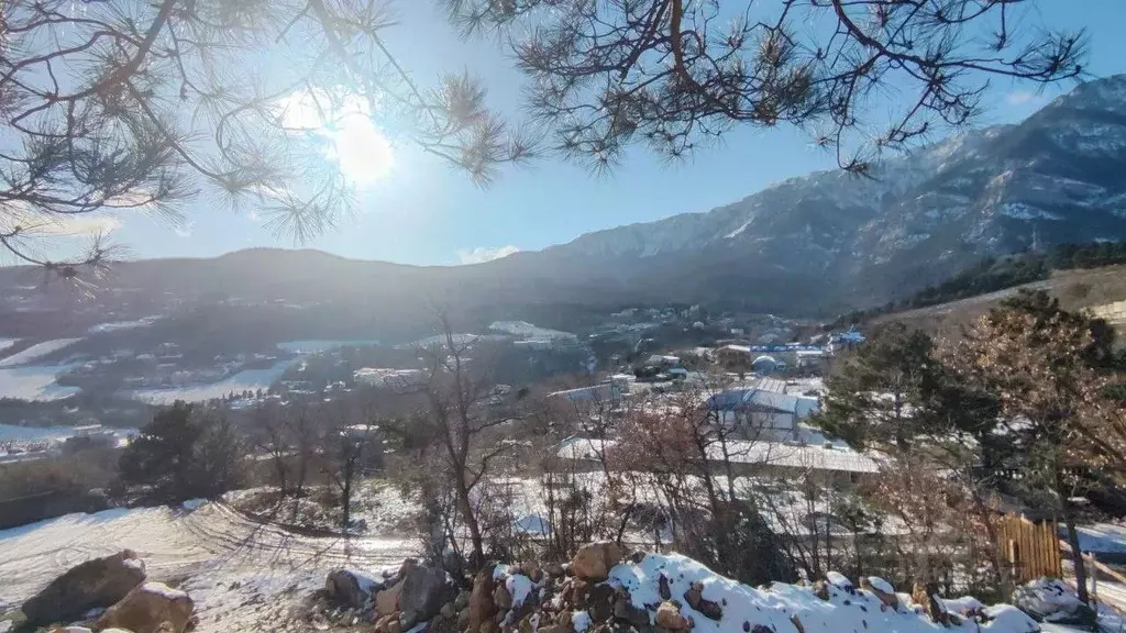 Участок в Крым, Ялта ул. Большевистская (14.0 сот.) - Фото 1