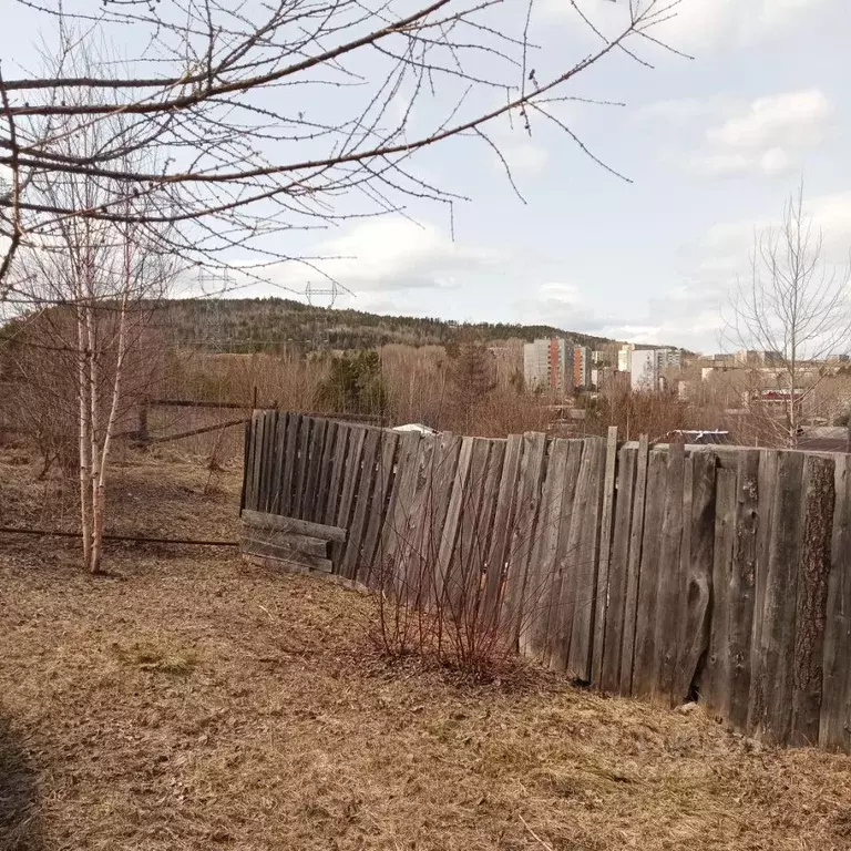 Участок в Иркутская область, Усть-Илимск Парковая СНТ,  (12.0 сот.) - Фото 1