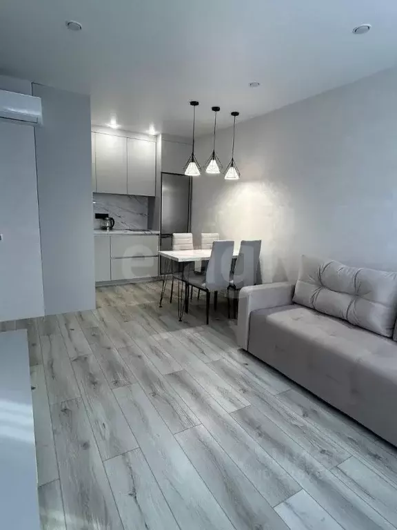 1-к кв. Тюменская область, Тюмень ул. Новоселов, 96 (37.0 м) - Фото 2